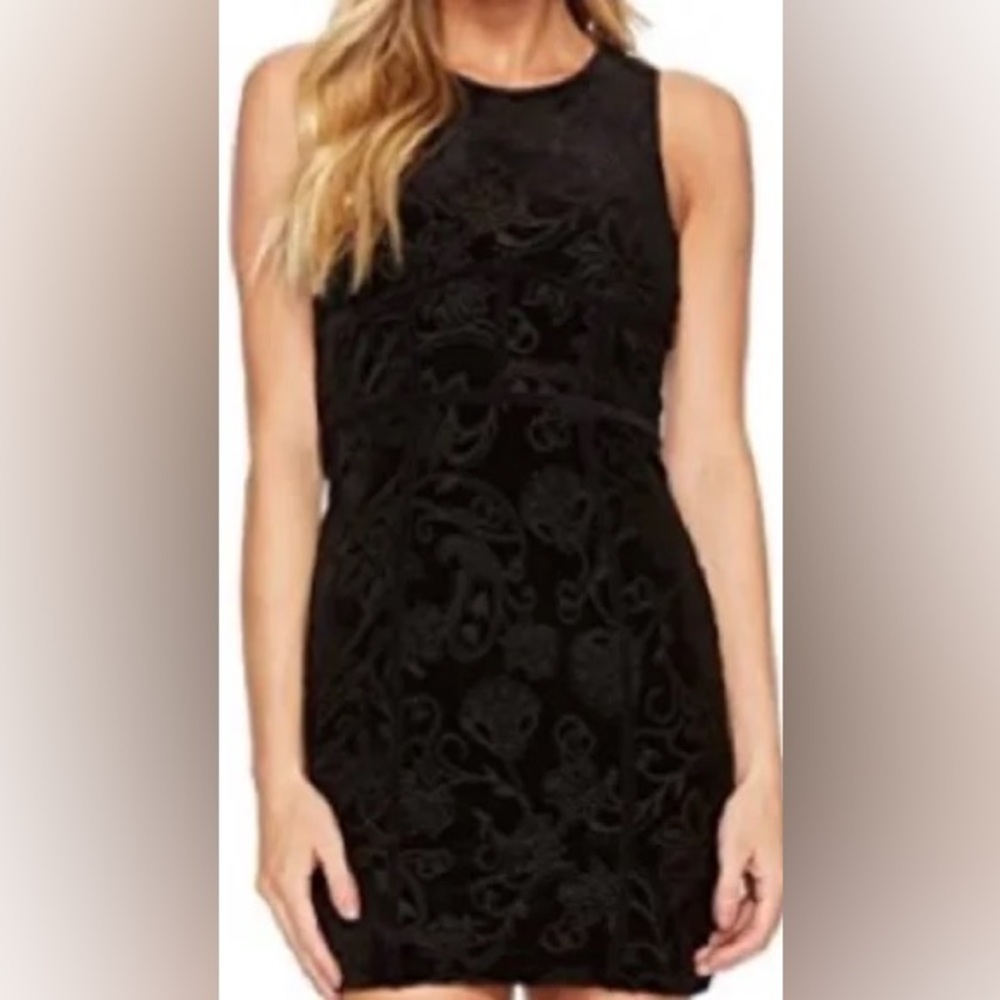 Free People Black Velvet Bodycon Burnout Dress Size XS in EUC - Picture 2 of 15